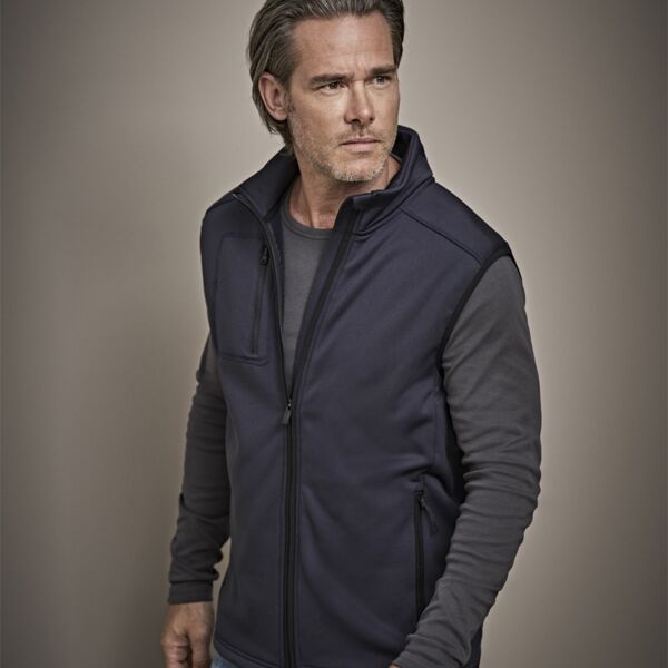 Coats / Jackets Thumbnail